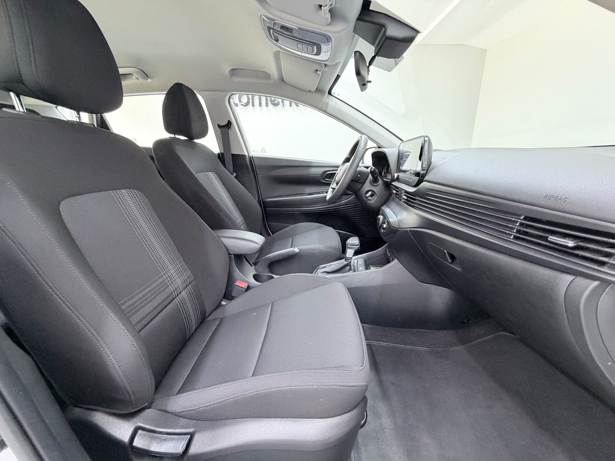 HYUNDAI BAYON 16